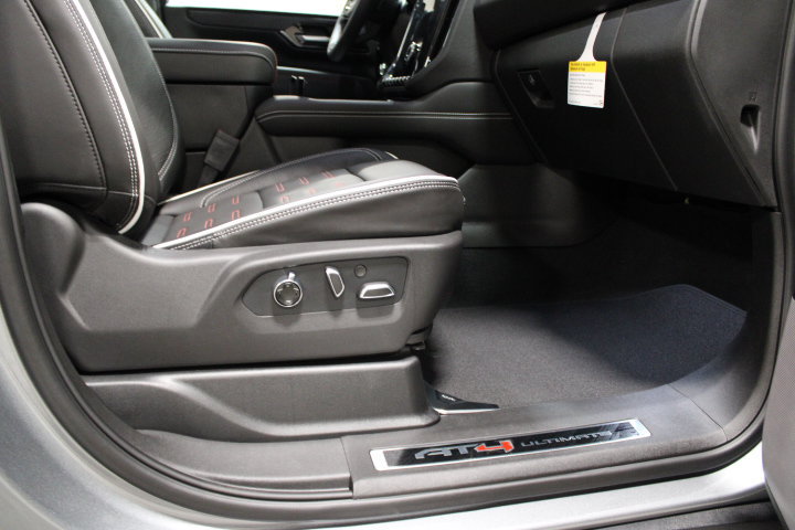 New 2026 GMC Yukon XL AT4 Ultimate AWD/4WD image 28