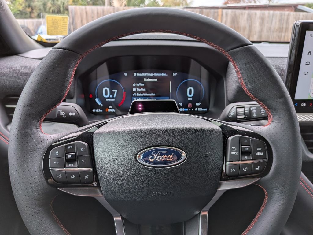 Certified 2025 Ford Explorer ST-Line w/ Premium Package image 27