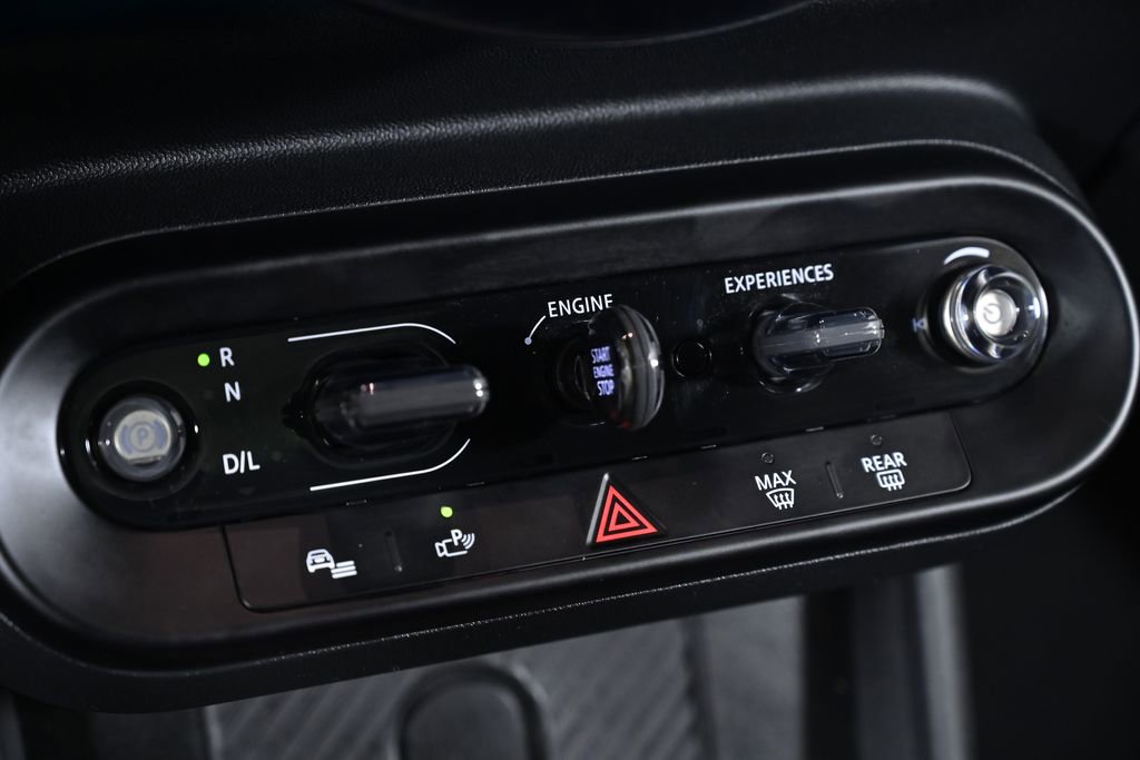 Certified 2025 MINI Cooper S FWD image 19
