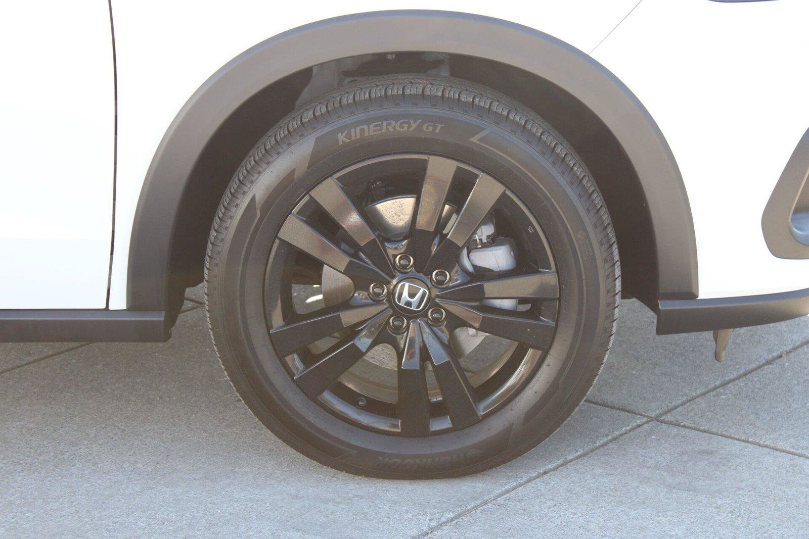 Used 2026 Honda HR-V Sport image 9
