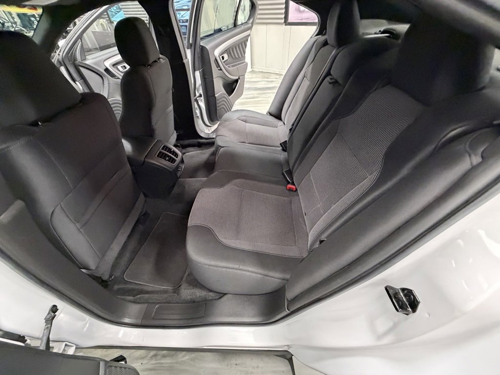 Used 2018 Ford Taurus SEL image 45