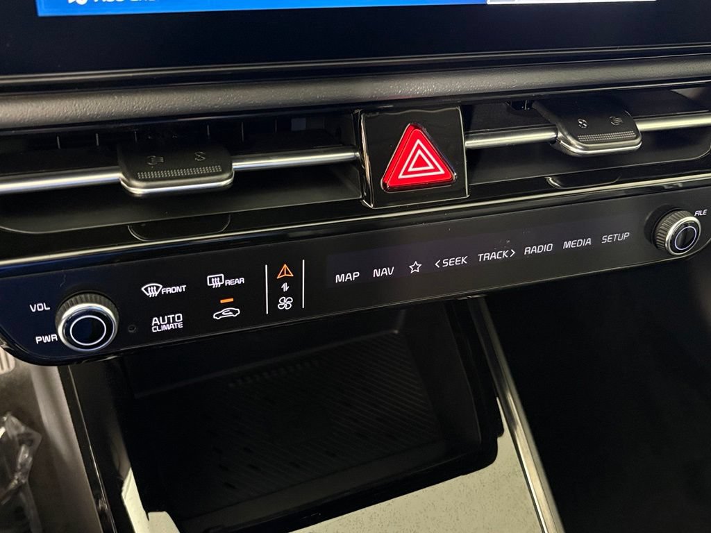 New 2026 Kia Niro Wind FWD image 26