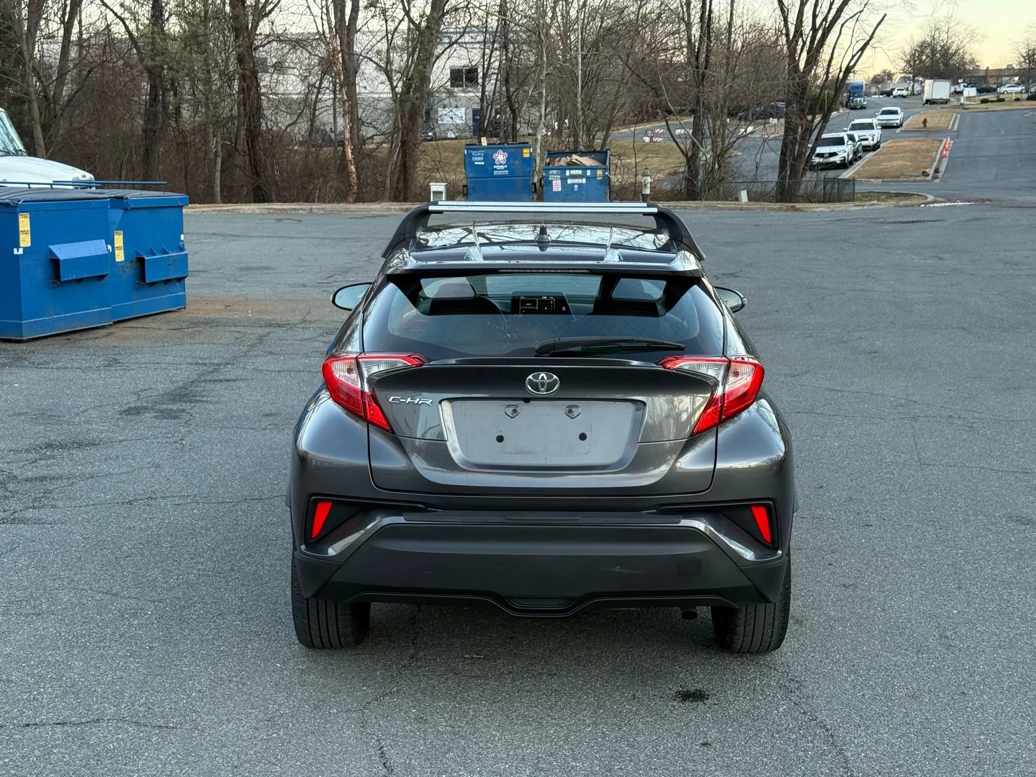 Used 2022 Toyota C-HR XLE image 11