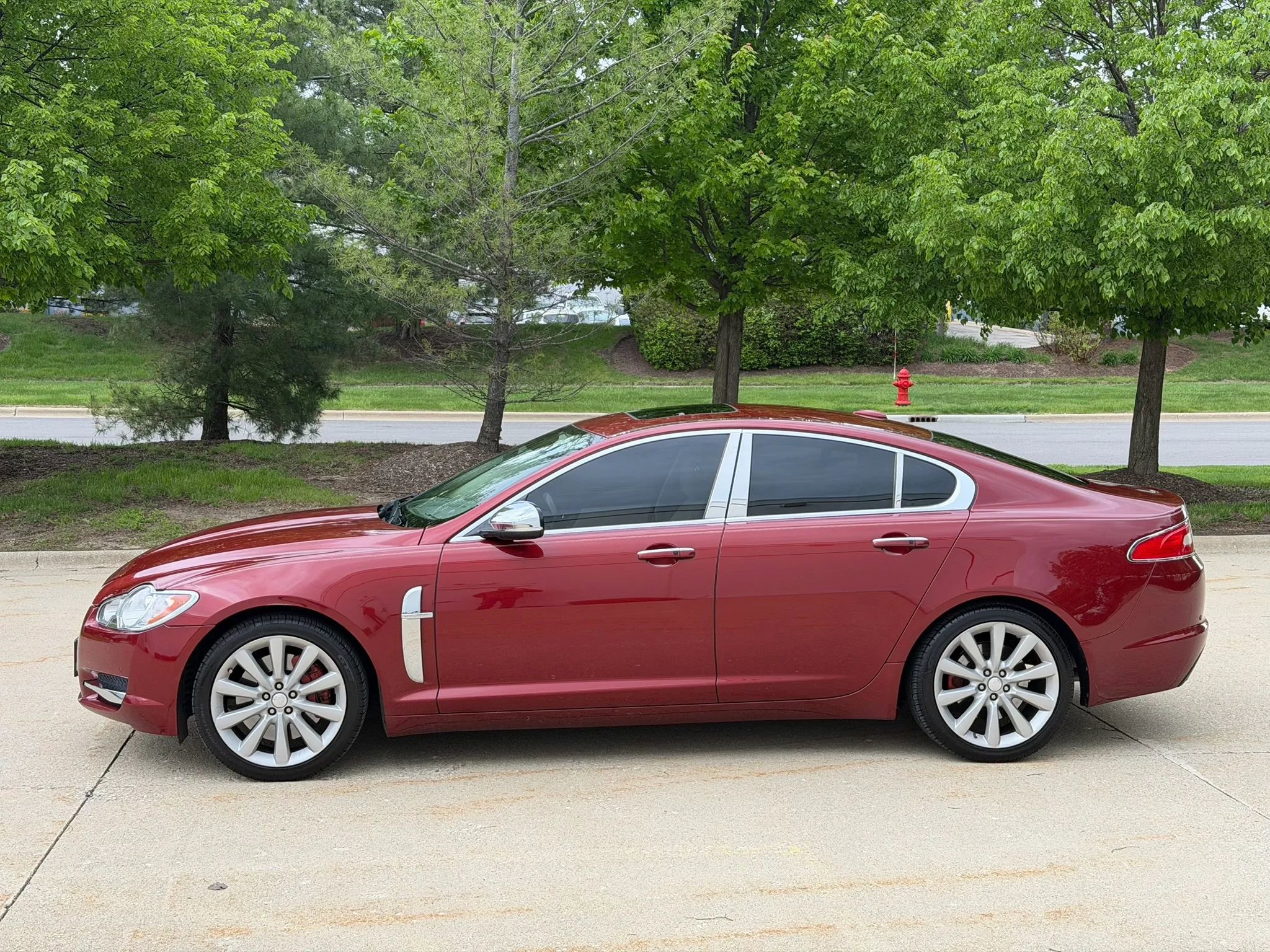 Used 2011 Jaguar XF Premium RWD image 8