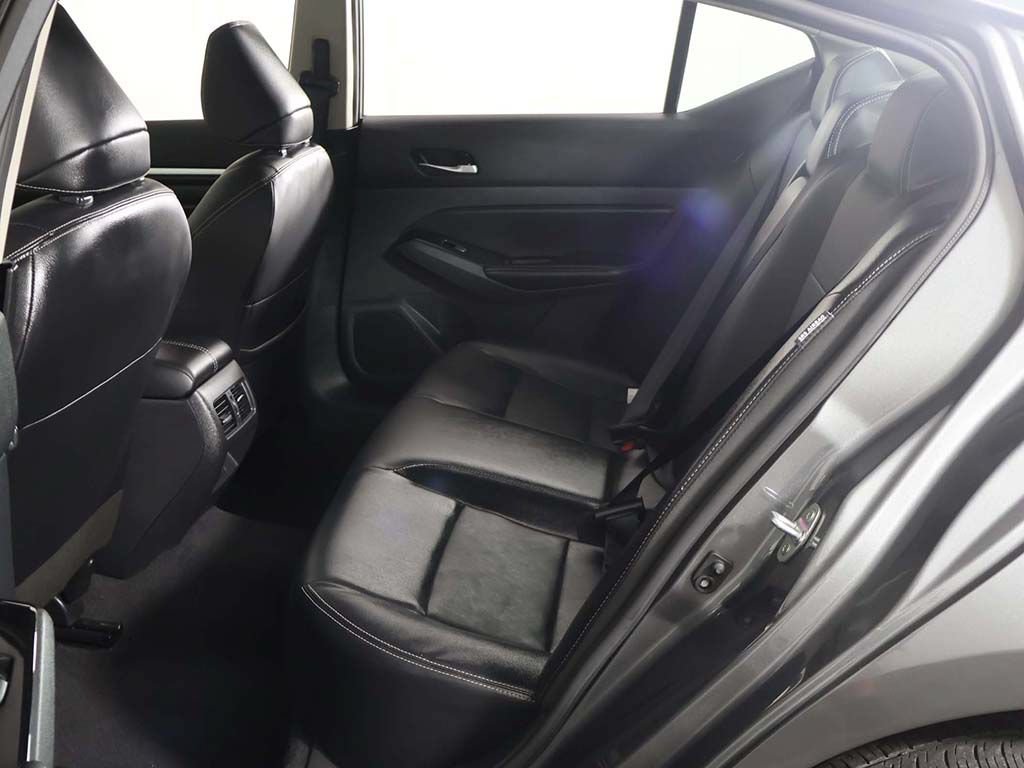 Used 2024 Nissan Altima 2.5 SL AWD/4WD image 30