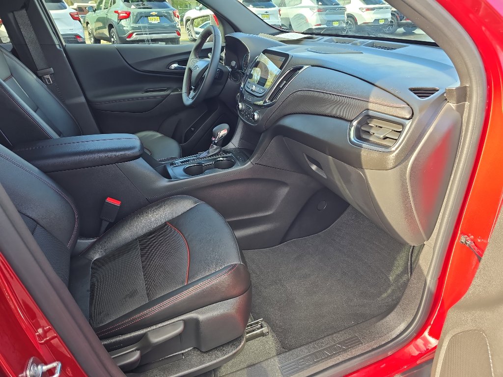 Certified 2024 Chevrolet Equinox RS w/ RS Leather Package image 18