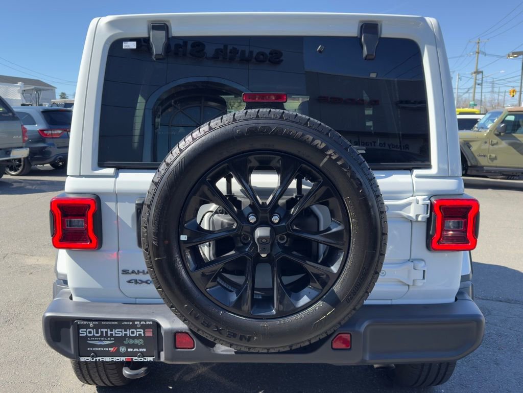 Certified 2025 Jeep Wrangler Unlimited Sahara image 6