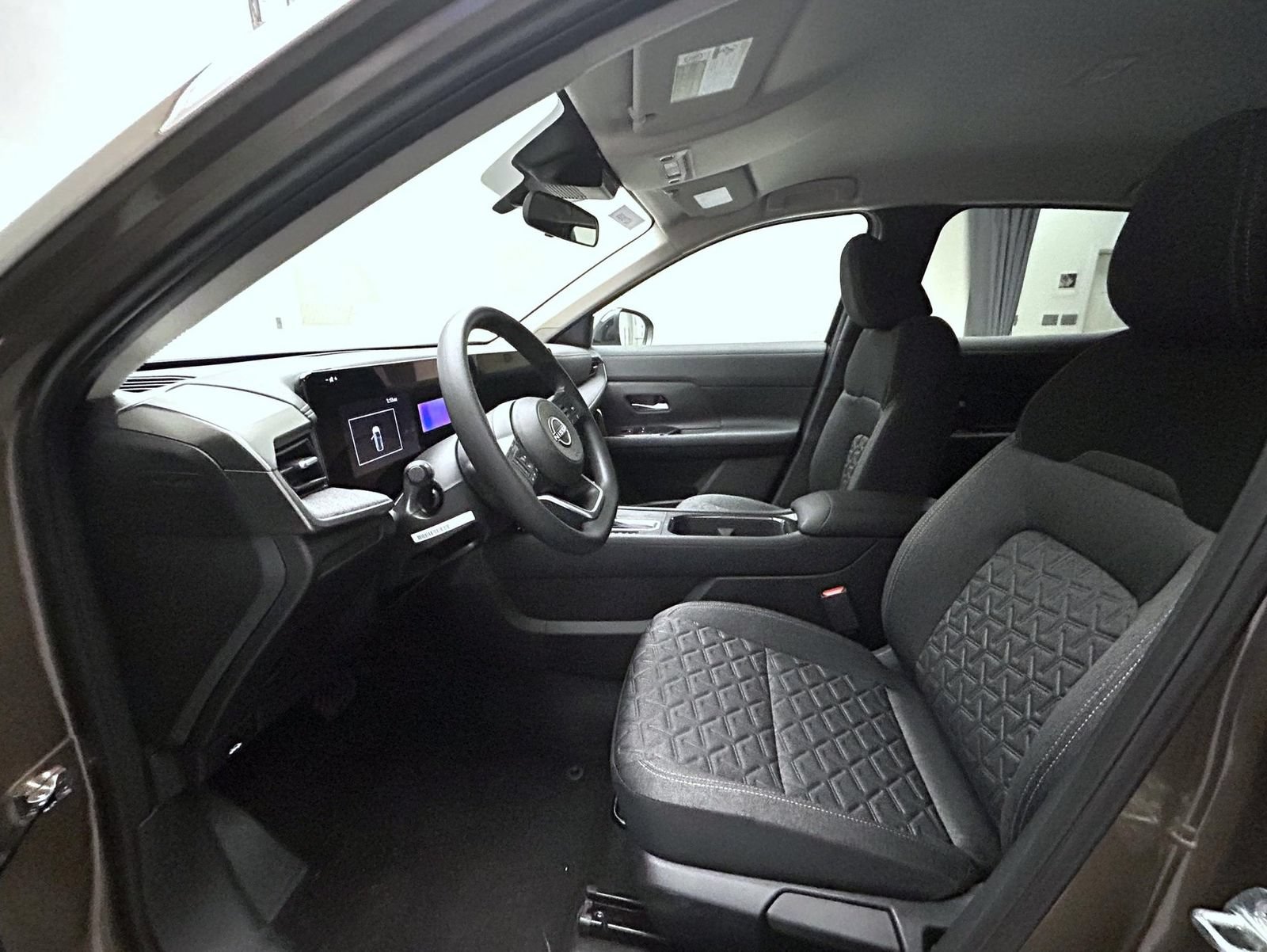 New 2027 Nissan Kicks SV AWD/4WD image 10