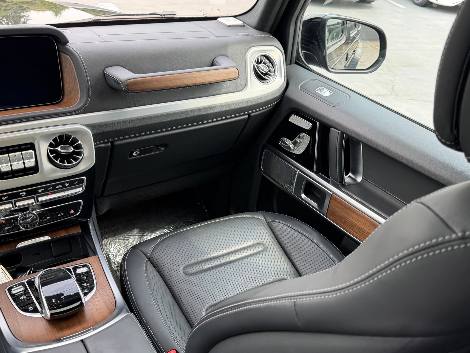 Used 2024 Mercedes-Benz G 550 image 20