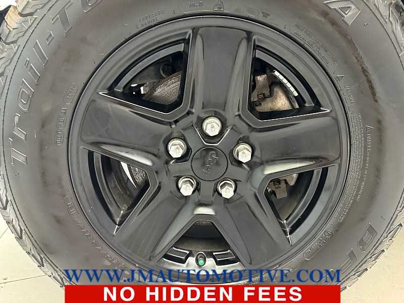 Used 2021 Jeep Gladiator Sport image 9