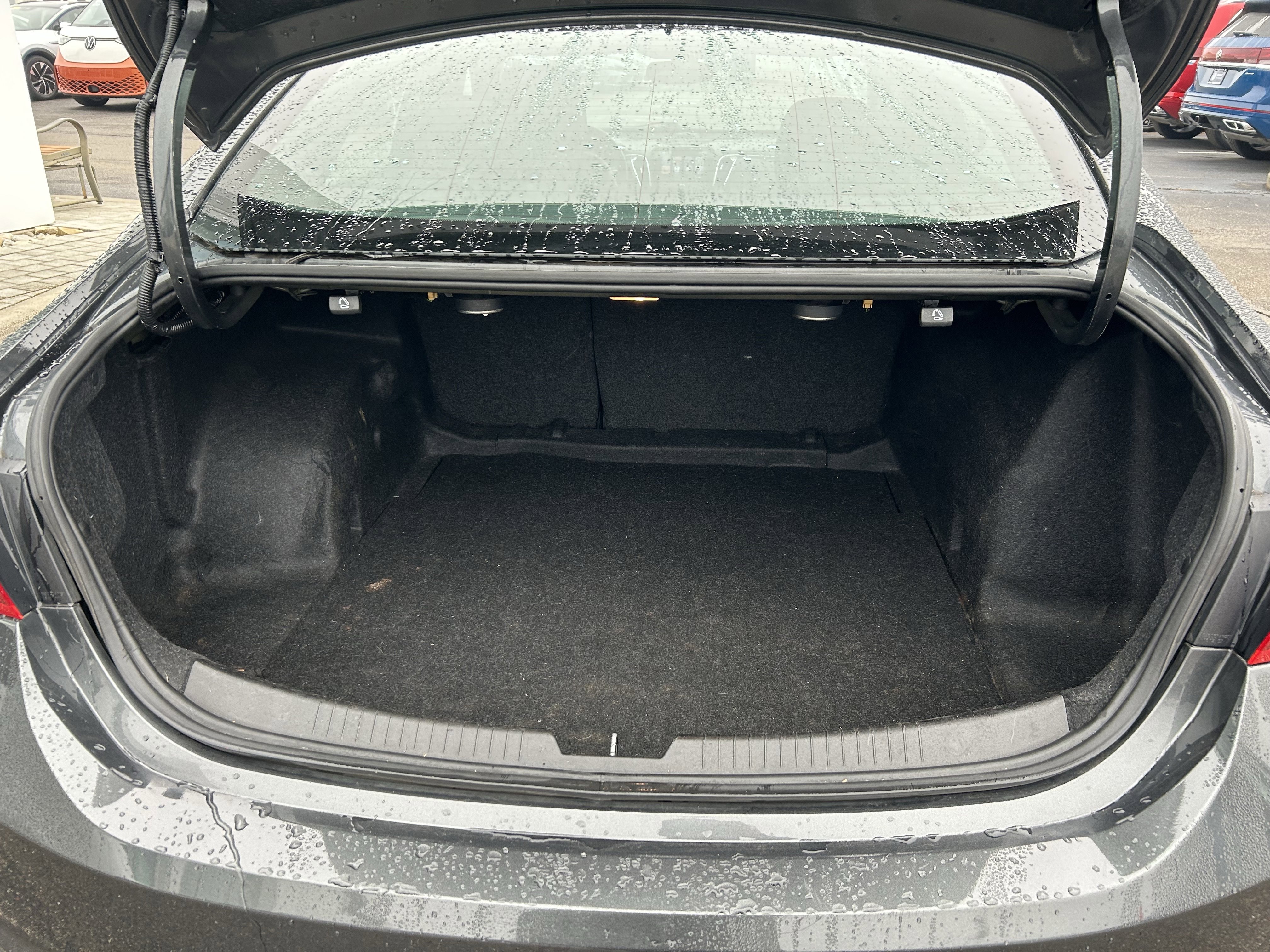 Used 2016 Chevrolet Malibu LT w/ Leather Package image 30