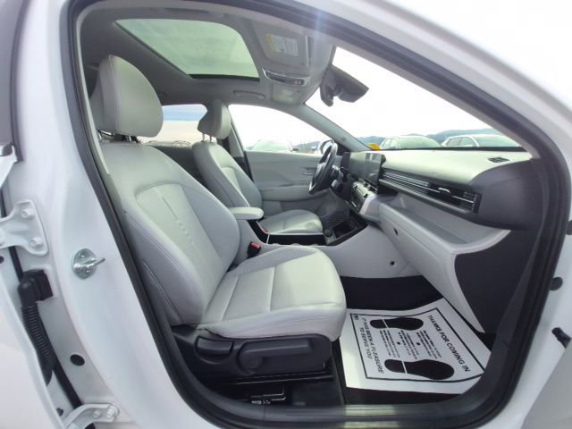 Used 2024 Hyundai Kona Limited AWD/4WD image 15