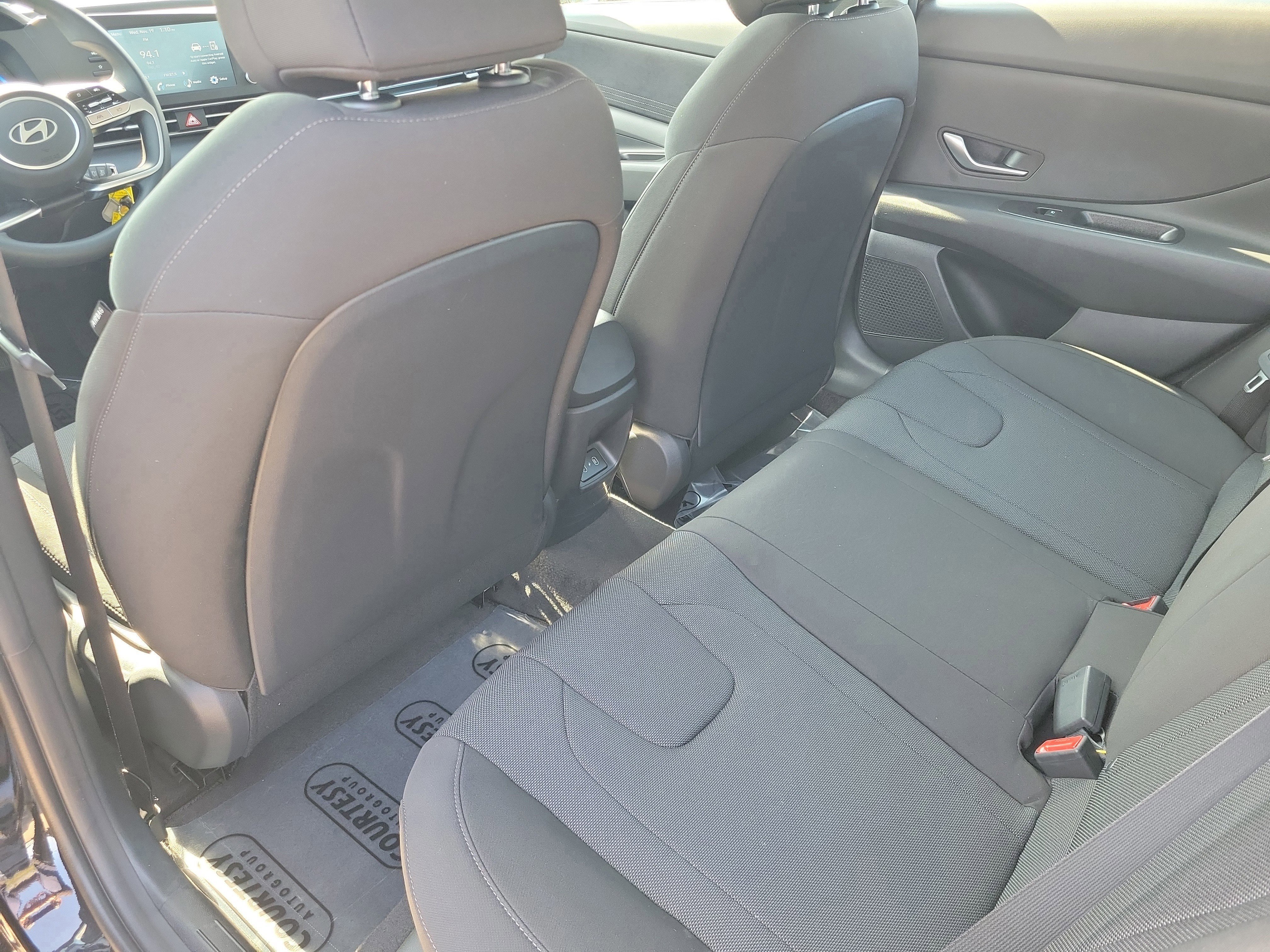 New 2026 Hyundai Elantra SE FWD image 11