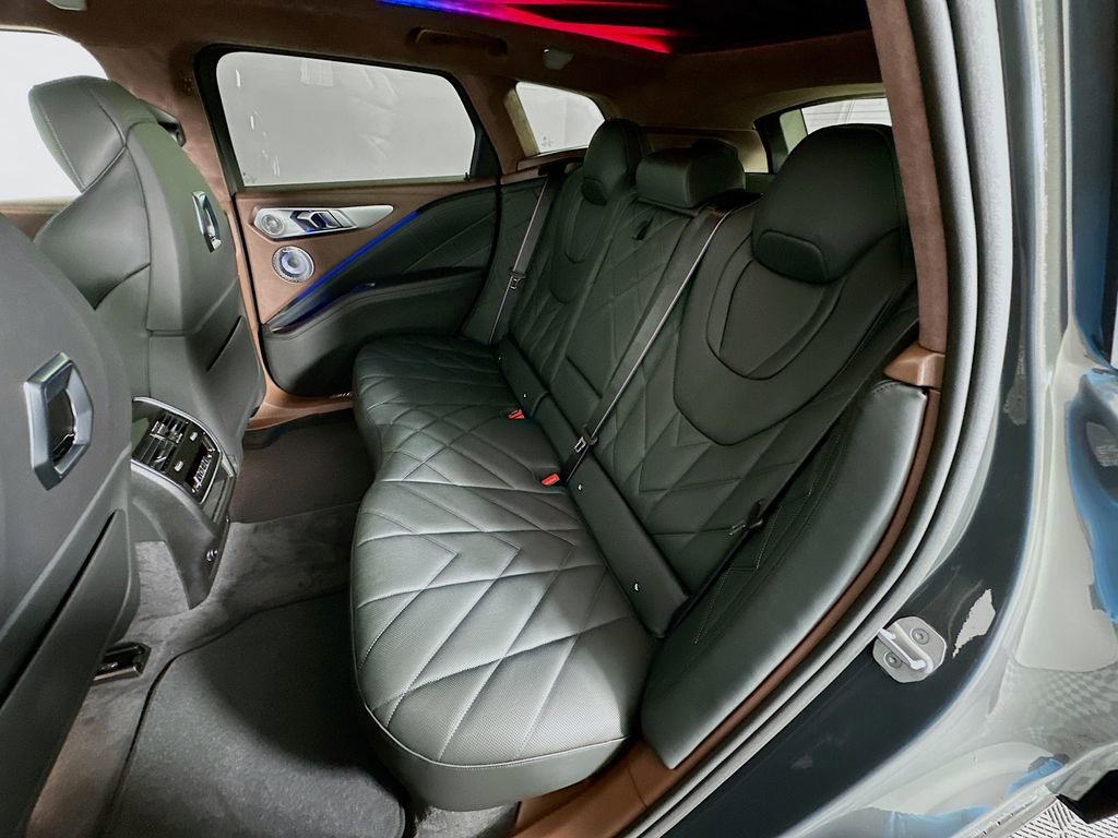 New 2026 BMW XM Label Red image 17