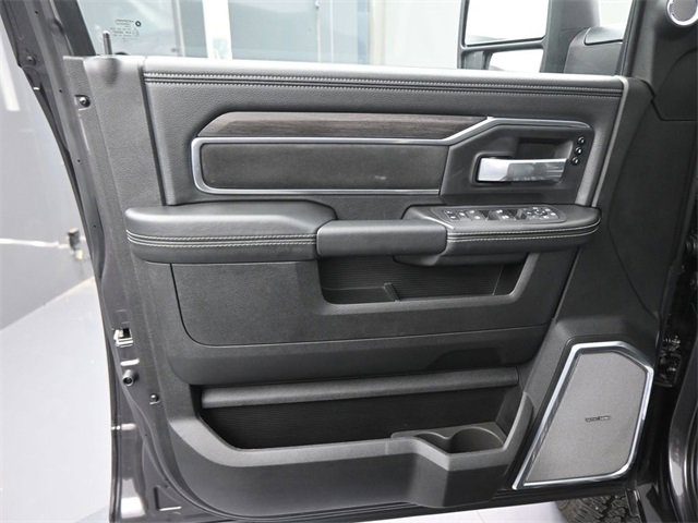 New 2025 RAM 2500 Laramie image 40