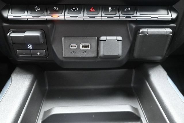 Used 2019 Chevrolet Silverado 1500 LT Trail Boss AWD/4WD image 30