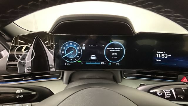 Certified 2025 Hyundai Elantra Limited FWD image 18