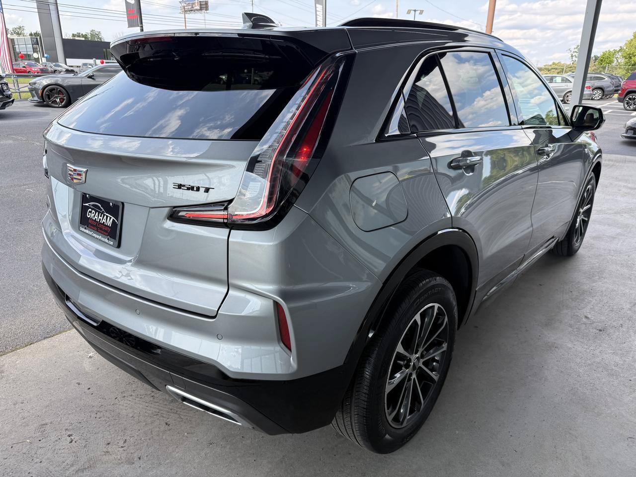 Used 2024 Cadillac XT4 Sport FWD image 4