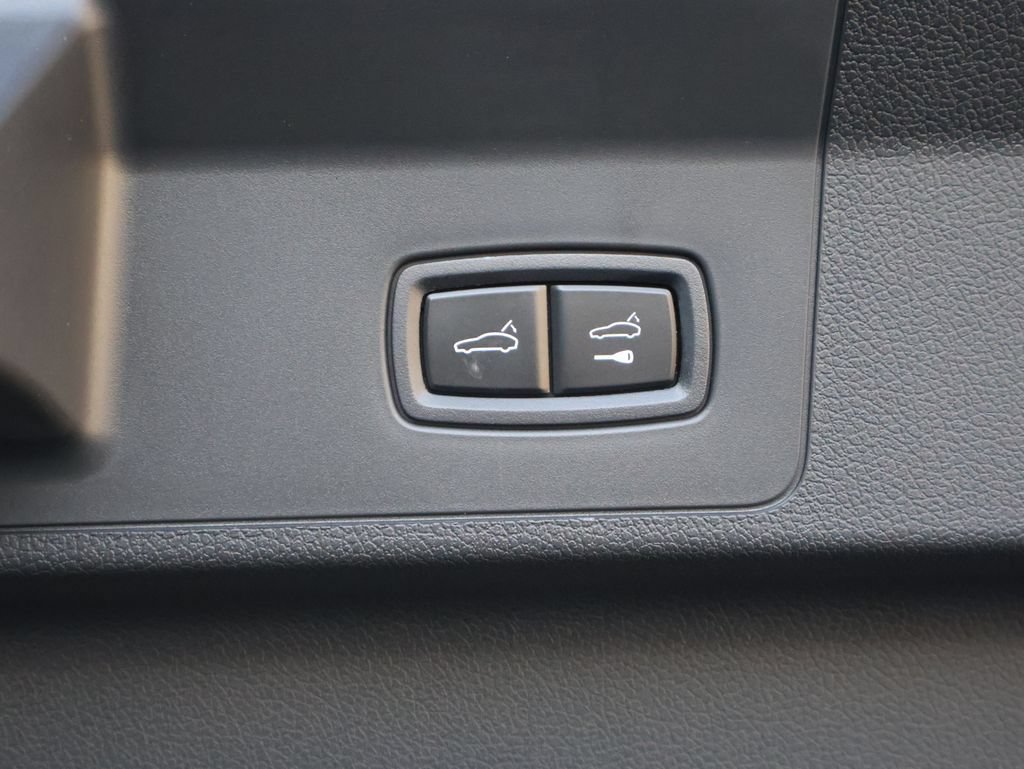 Certified 2025 Porsche Panamera GTS AWD/4WD image 20
