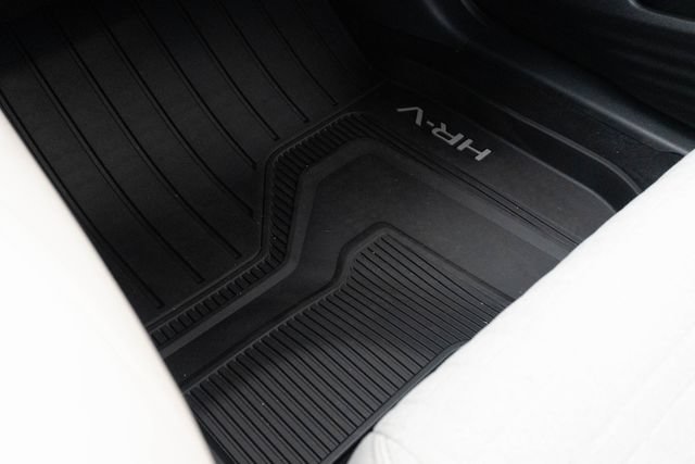 Used 2023 Honda HR-V LX image 22