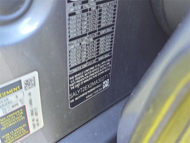 Used 2021 Land Rover Range Rover Velar R-Dynamic S image 37