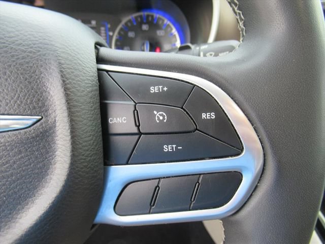 Certified 2023 Chrysler Voyager LX FWD image 22