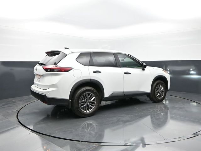 Certified 2025 Nissan Rogue S FWD image 7