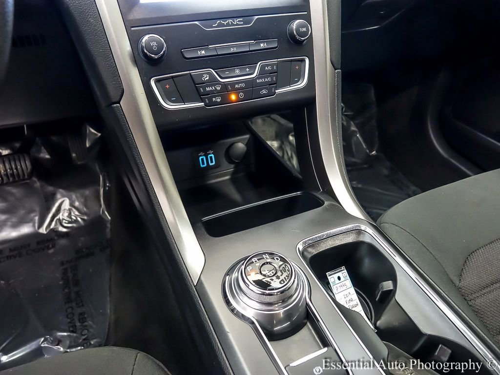 Certified 2019 Ford Fusion SE FWD image 20
