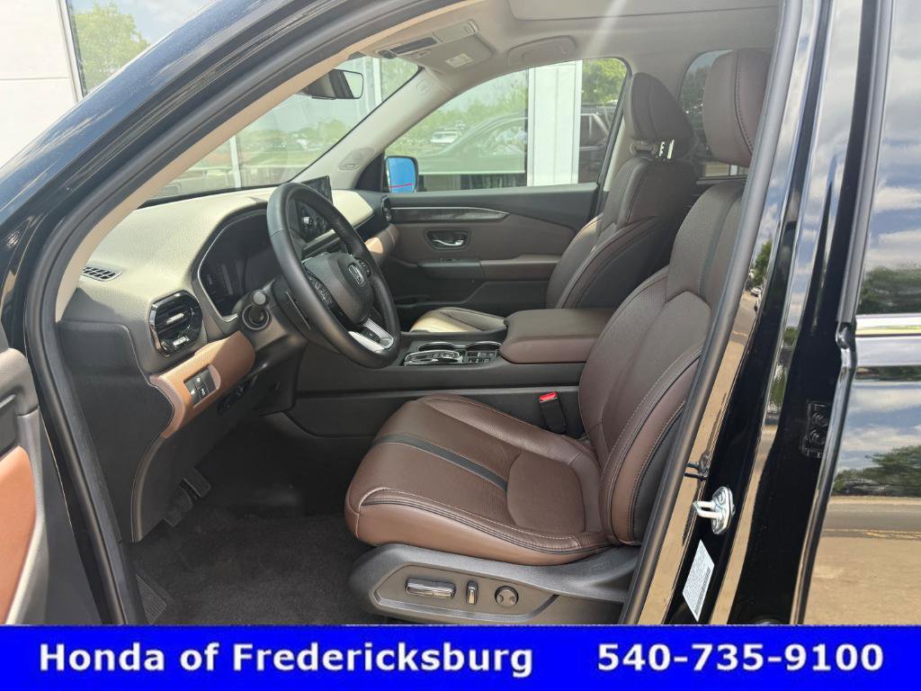 Certified 2025 Honda Pilot Elite image 21