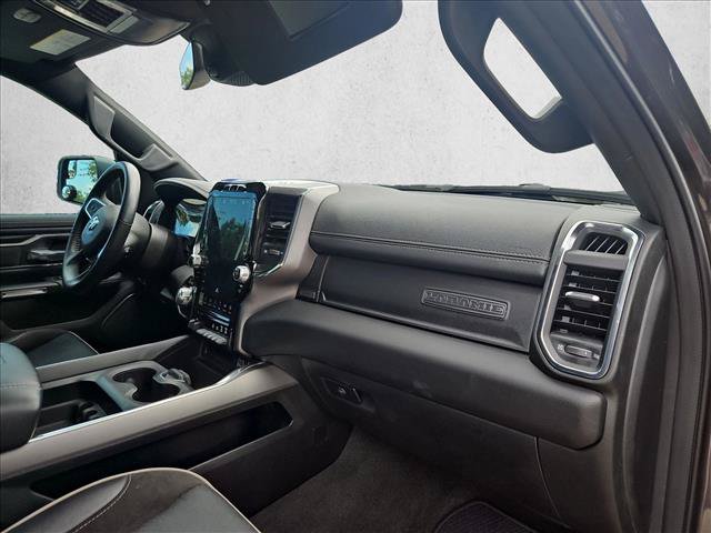Used 2024 RAM 1500 Laramie AWD/4WD image 18