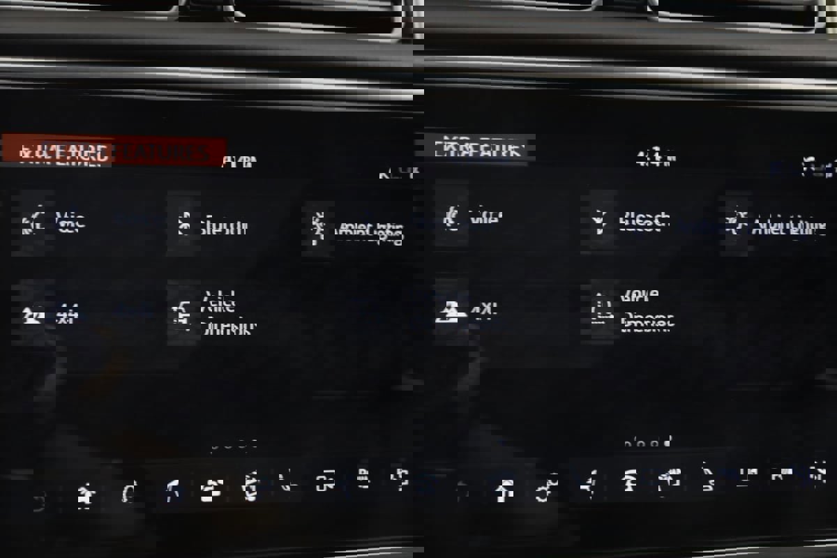 Used 2020 Land Rover Range Rover Autobiography image 32