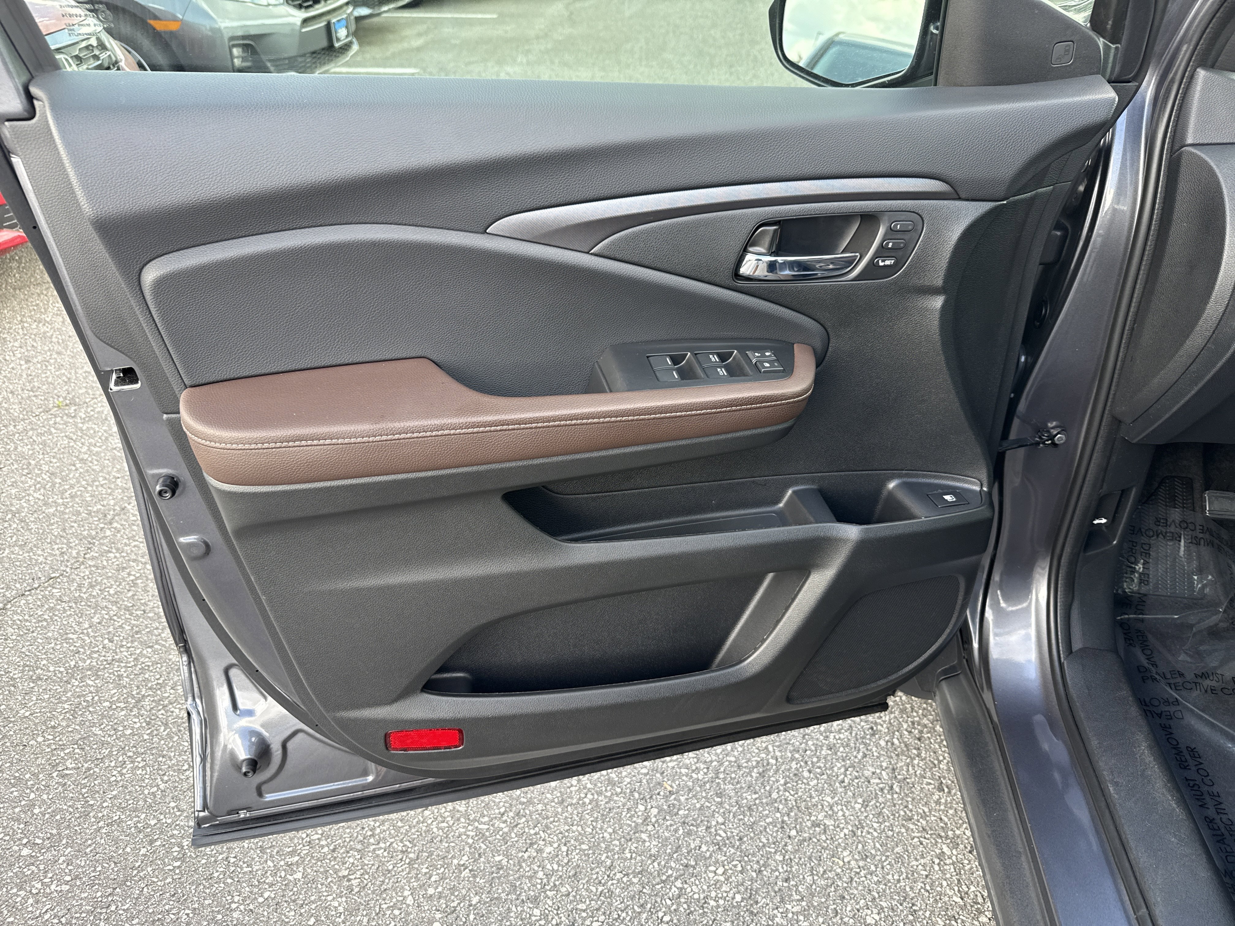 Certified 2024 Honda Ridgeline RTL image 17