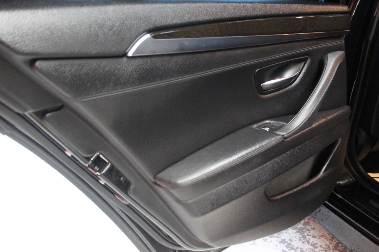 Used 2016 BMW 535i Sedan RWD image 16