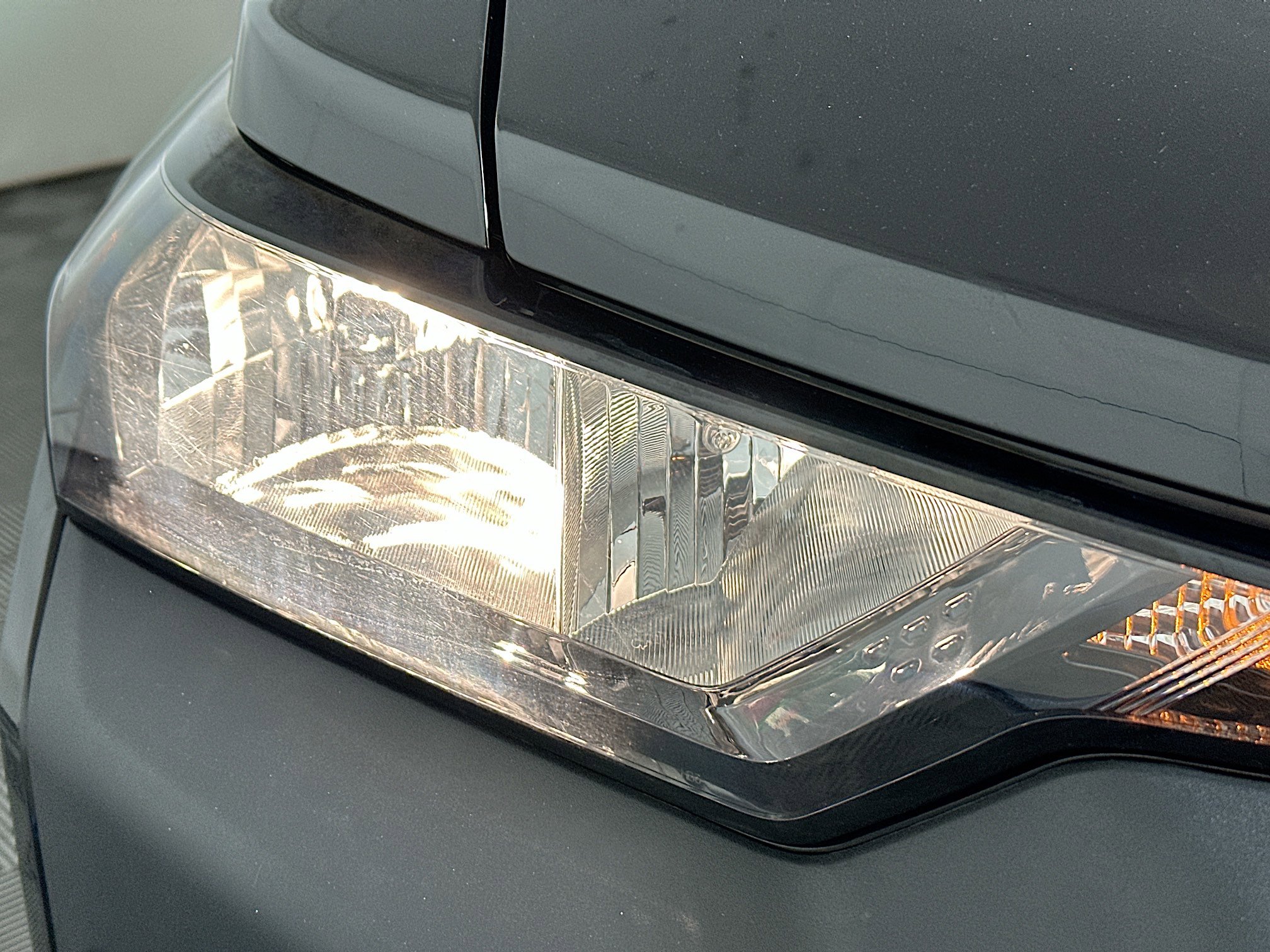 Used 2024 Chevrolet Colorado W/T image 9