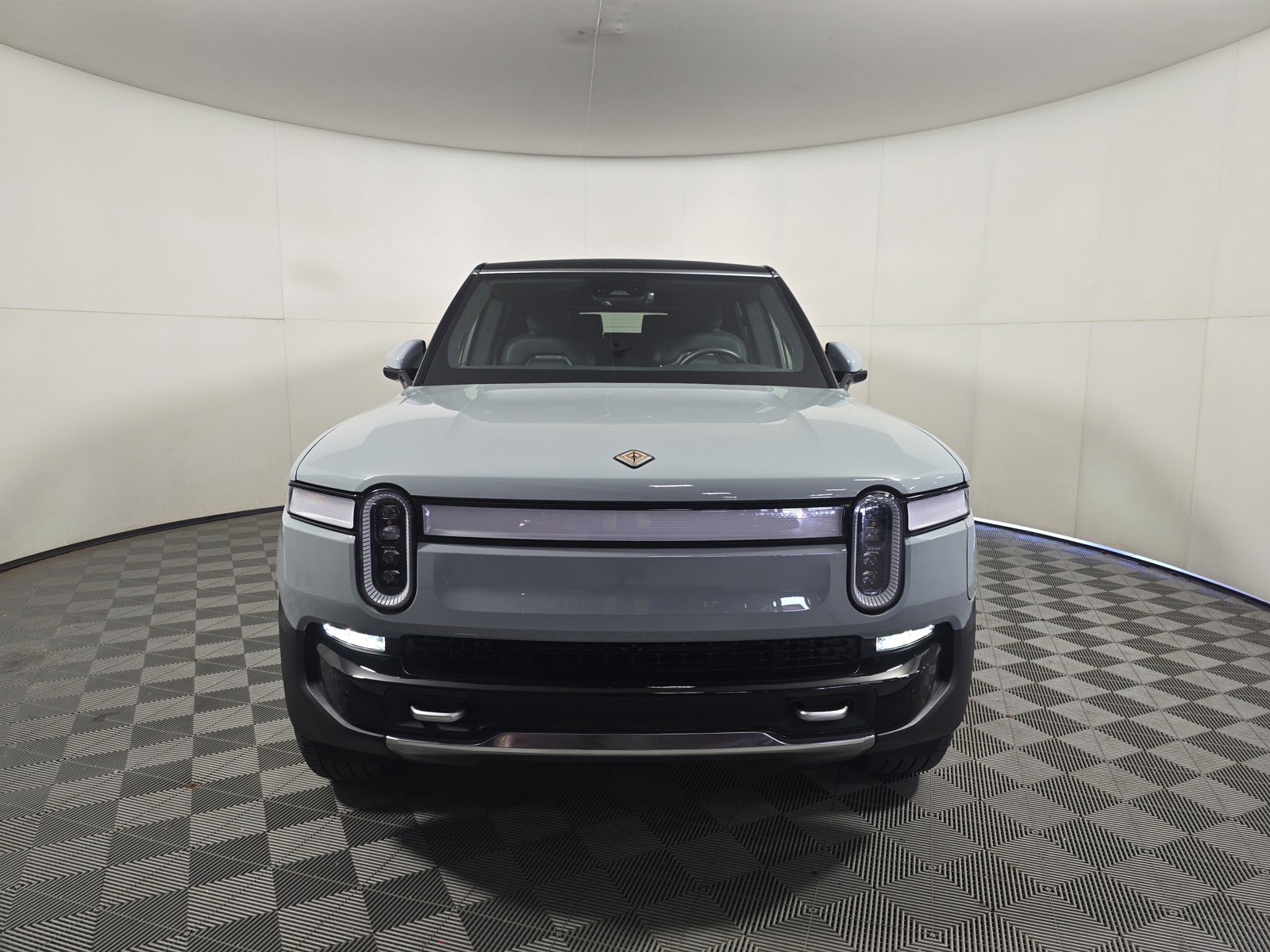 Used 2022 Rivian R1S Launch Edition image 8