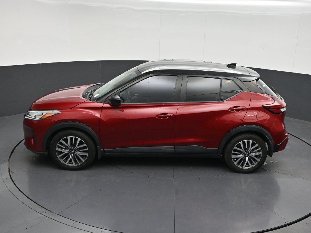 Used 2022 Nissan Kicks SV FWD image 16