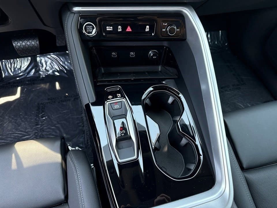 Certified 2025 Audi Q5 Premium Plus w/ Premium Plus image 16