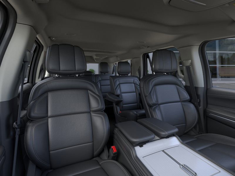 New 2026 Lincoln Navigator L Premier image 10
