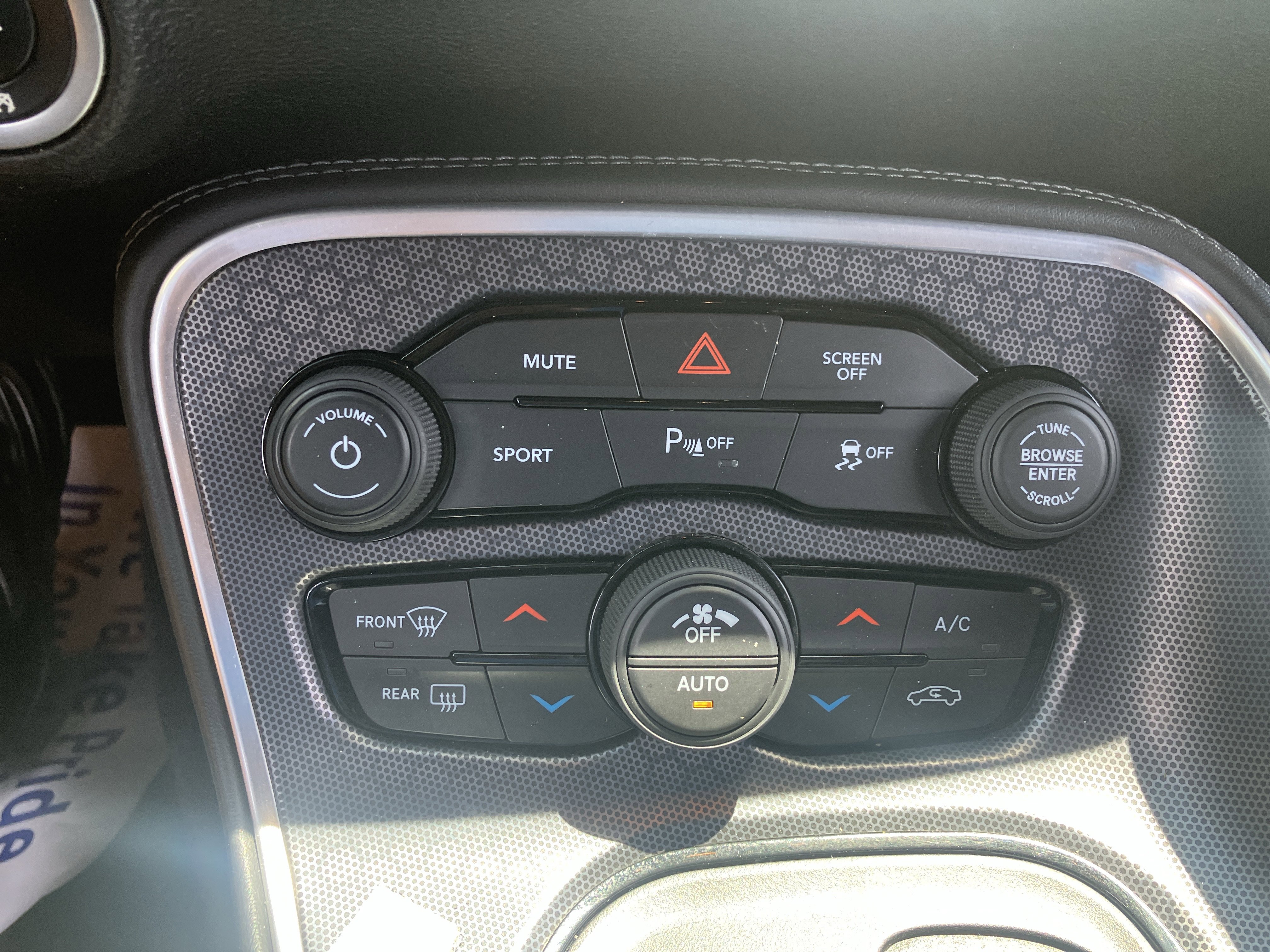 Used 2018 Dodge Challenger SXT Plus RWD image 20