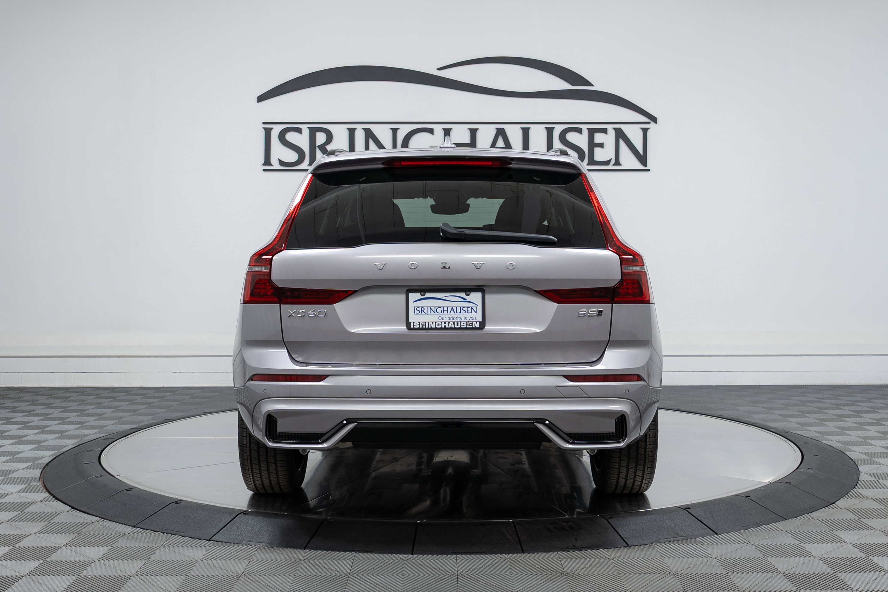 New 2026 Volvo XC60 B5 Plus w/ Climate Package image 6