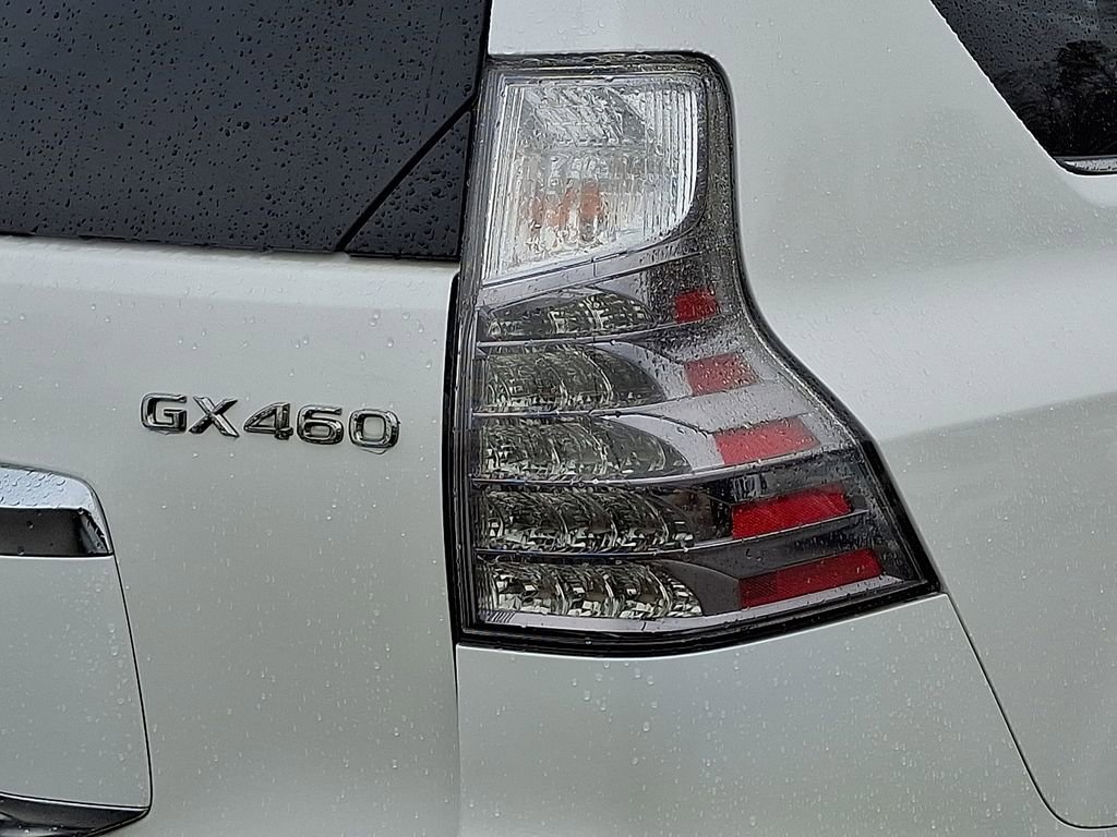 Used 2021 Lexus GX 460 Premium w/ Premium Package image 10