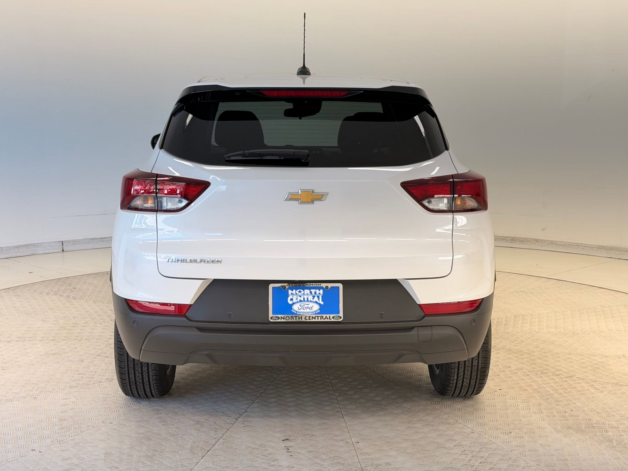 Used 2024 Chevrolet TrailBlazer LS w/ LS Convenience Package image 10