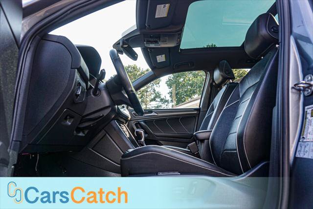 Used 2022 Volkswagen Tiguan SEL R-Line AWD/4WD image 18