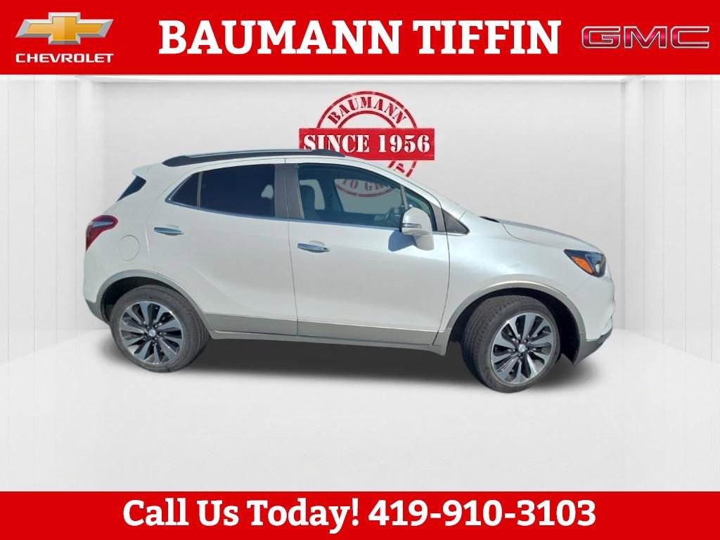 Used 2018 Buick Encore Essence FWD image 2