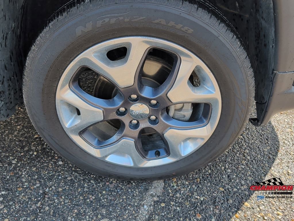 Used 2020 Jeep Compass Limited image 9