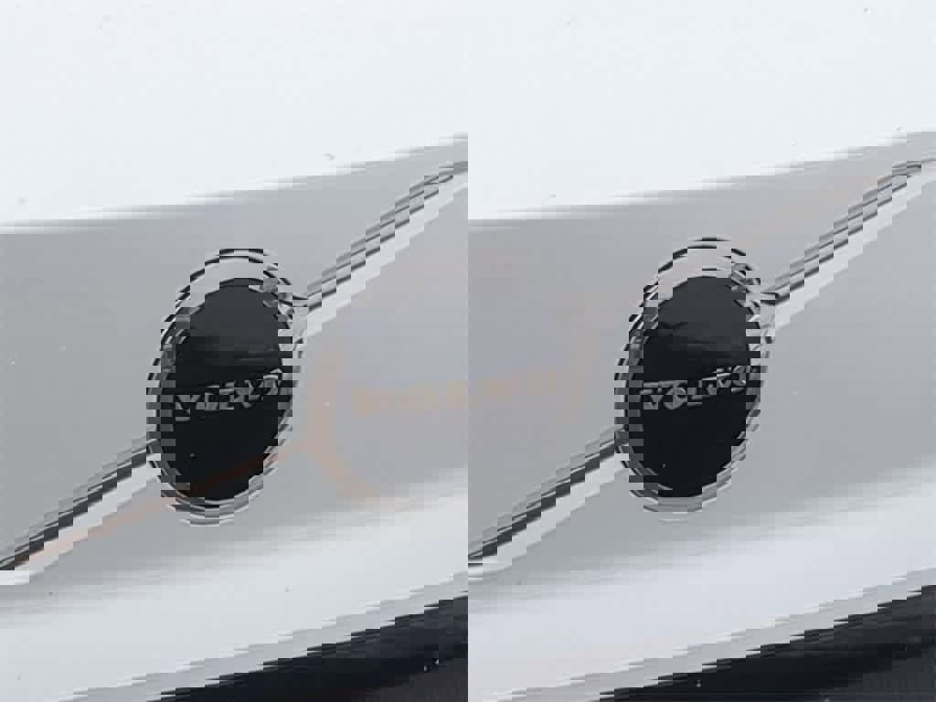 Certified 2025 Volvo EX30 Plus w/ Protection Package Premier image 11