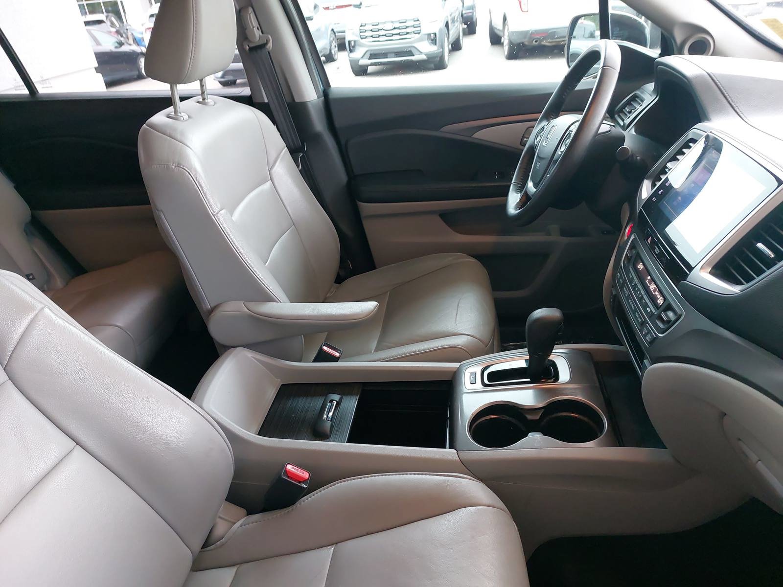 Used 2017 Honda Pilot EX-L image 10