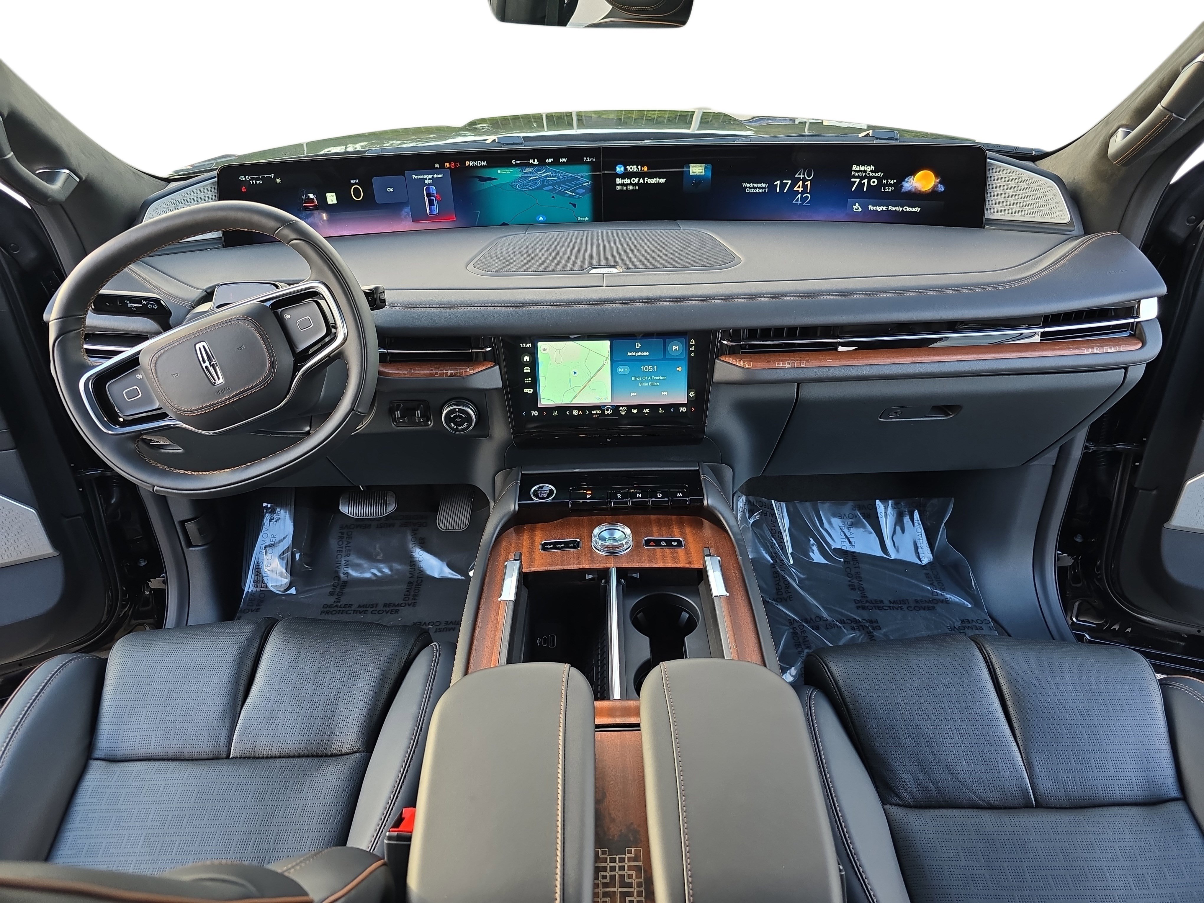 New 2025 Lincoln Navigator L Black Label image 9