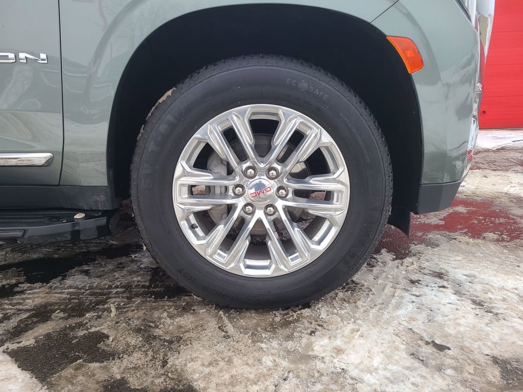 Used 2023 GMC Yukon SLT image 18