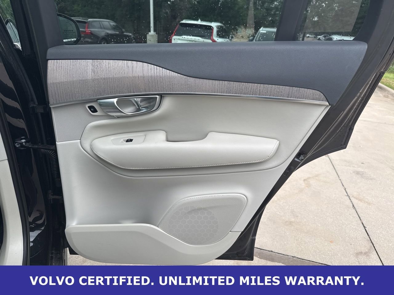 Certified 2023 Volvo XC90 B6 Plus w/ Protection Package Premier AWD/4WD image 14